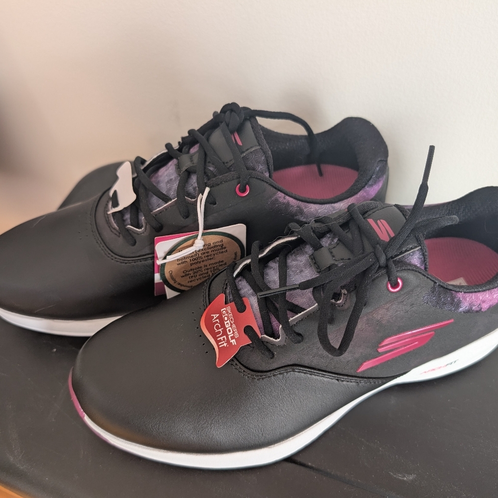 Skechers Black Go Golf Pro Golf Shoes with Pink Highlights